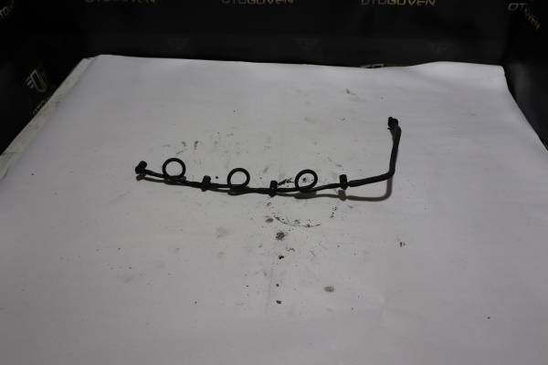 FORD TRANSİT 460 ED ÇIKMA PARÇA TRANSİT V184 ENJEKTÖR GERİ DÖNÜŞ BORUSU